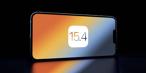 iOS 15.4 displayed on an iPhone Screen